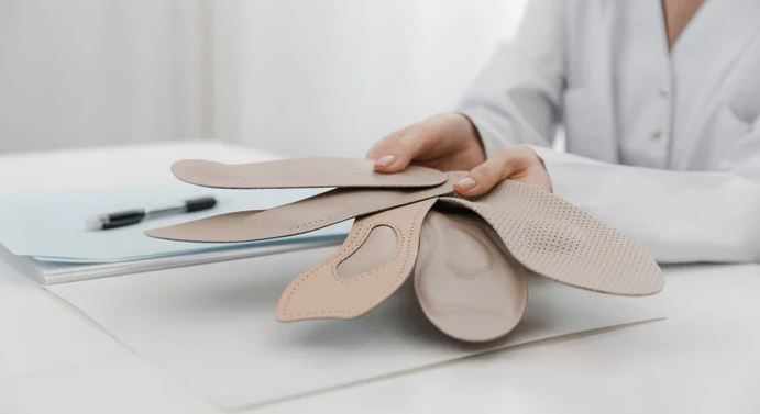 THE TYPES OF ORTHOTICS, INSOLES & INSERTS